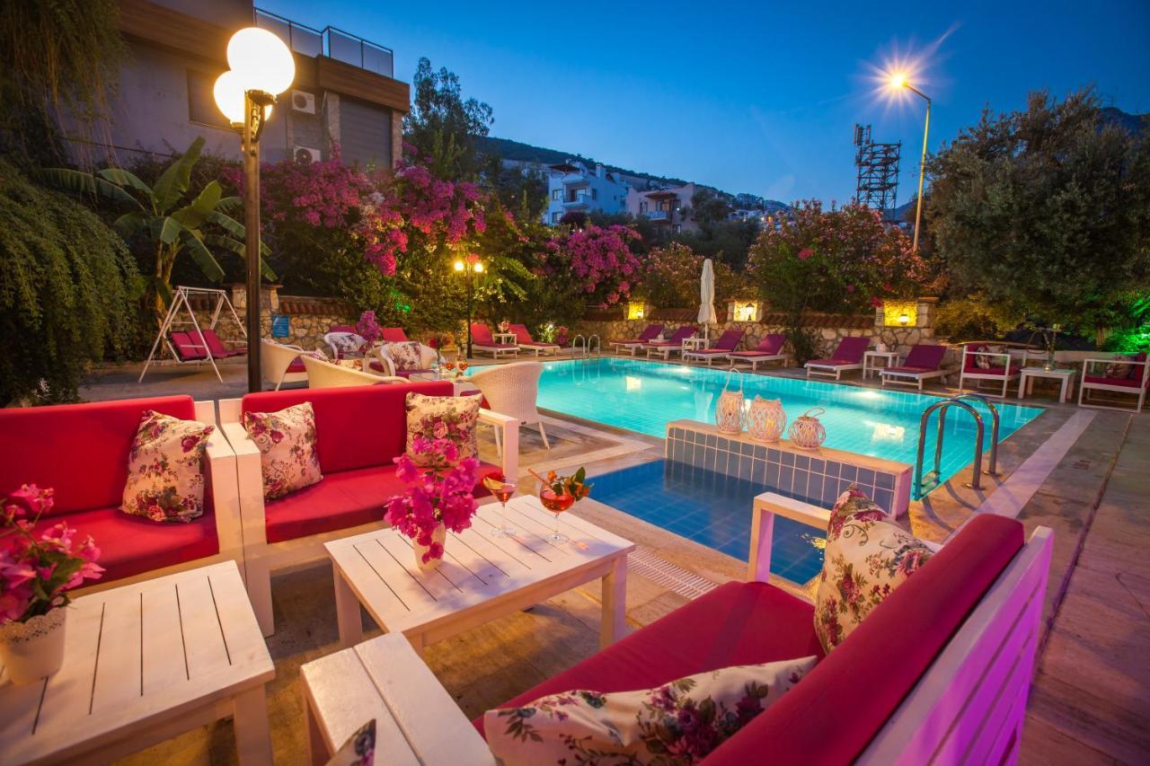 Papermoon Hotel & Apartments 카스 외부 사진