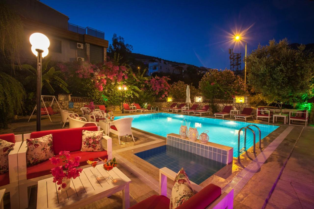 Papermoon Hotel & Apartments 카스 외부 사진