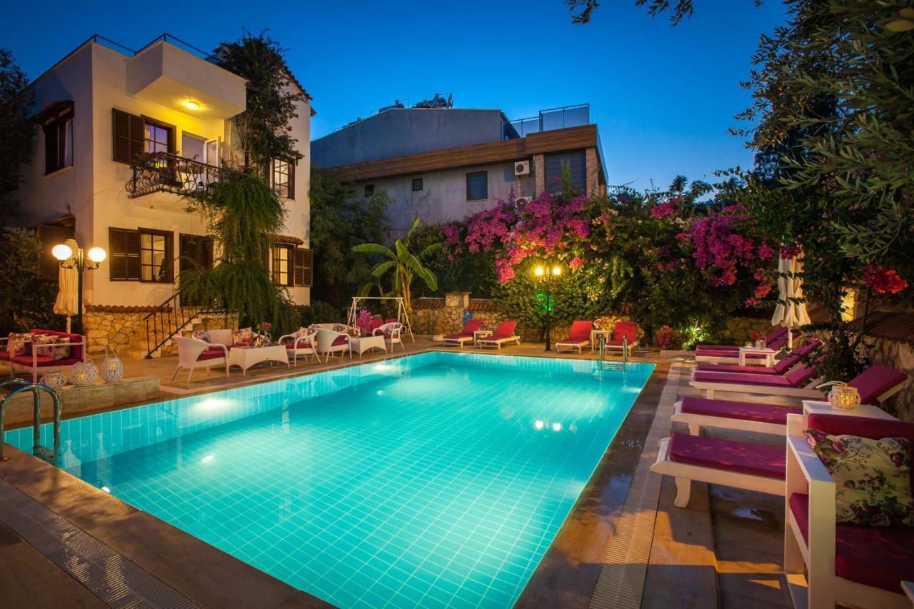 Papermoon Hotel & Apartments 카스 외부 사진