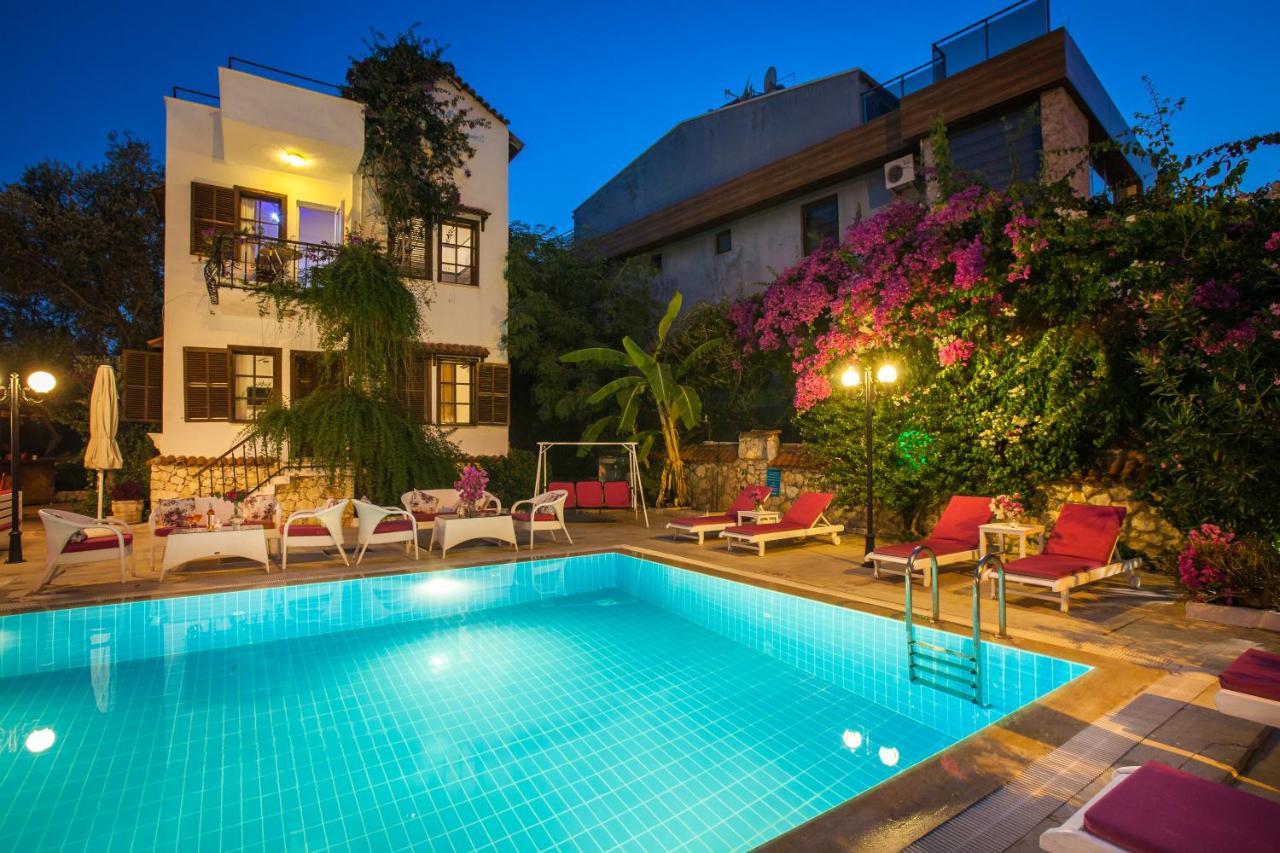 Papermoon Hotel & Apartments 카스 외부 사진